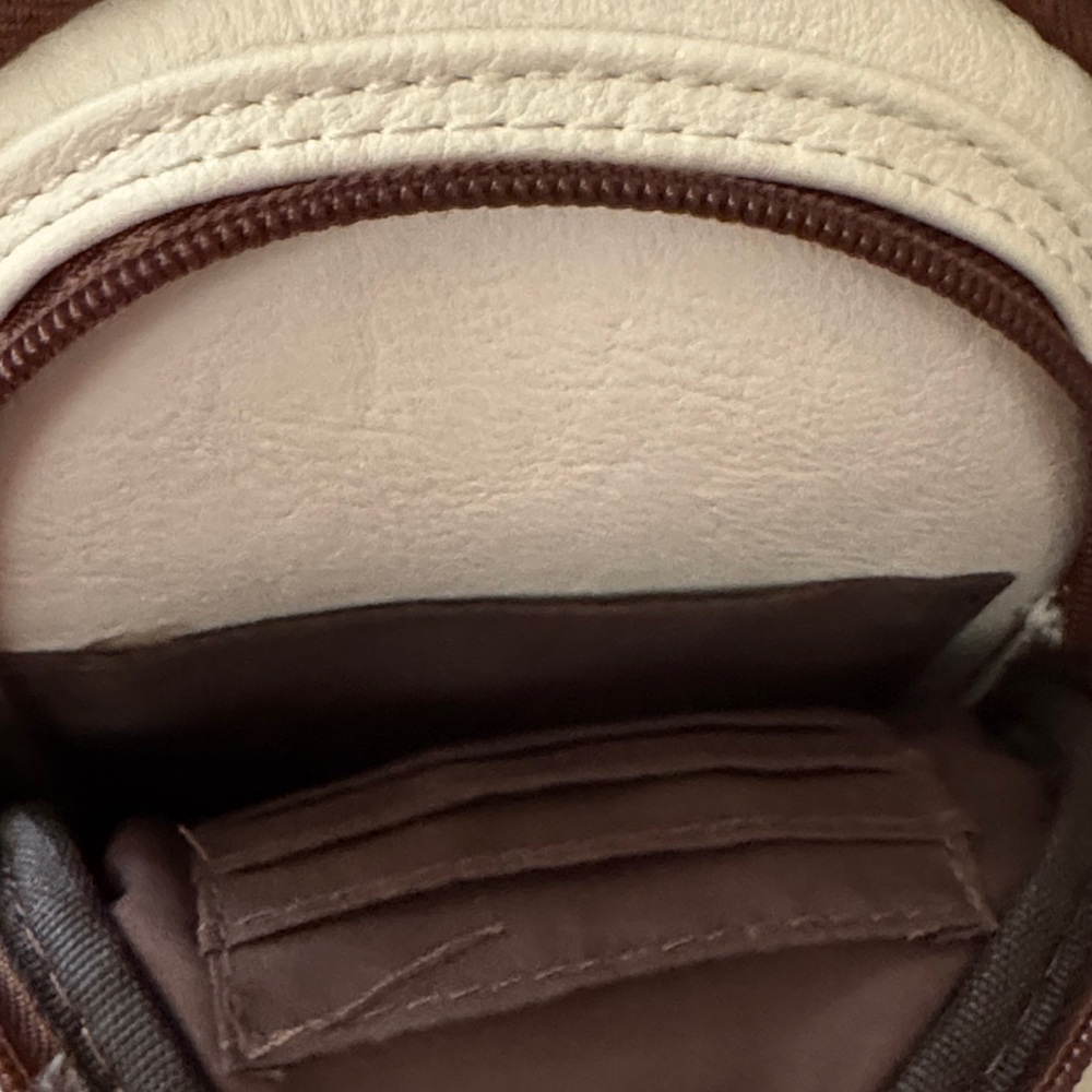 Mroede Women’s White and Brown Crossbody Sling Bag EUC - Picture 14 of 16